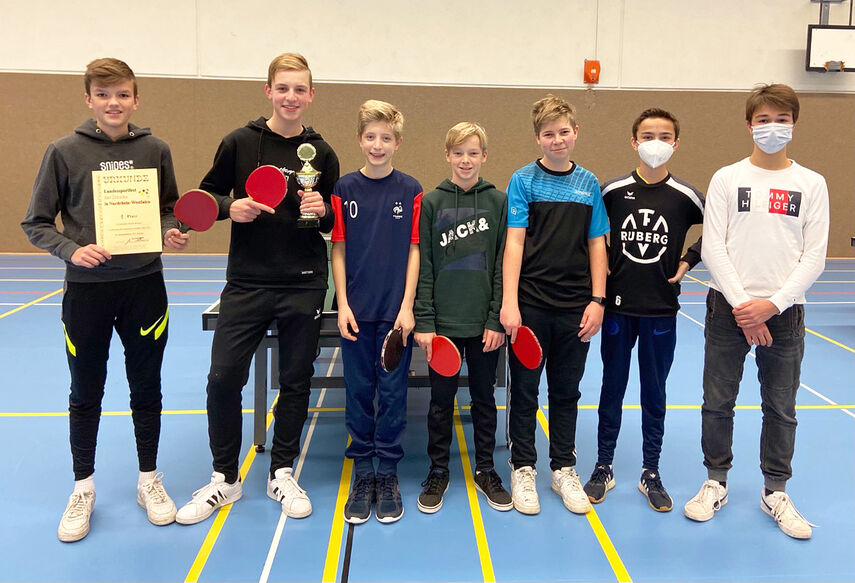 Das Gymnasium Brede Brakel holt Titel bei den Tischtennis-Schulkreismeister in der Wettkampfklasse III